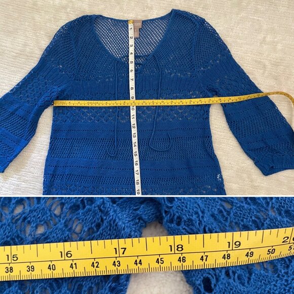 Chicos Blue Crochet Knit Top Size M Swim Cover Up Pullover Lightweight Color Pop - Picture 10 of 12